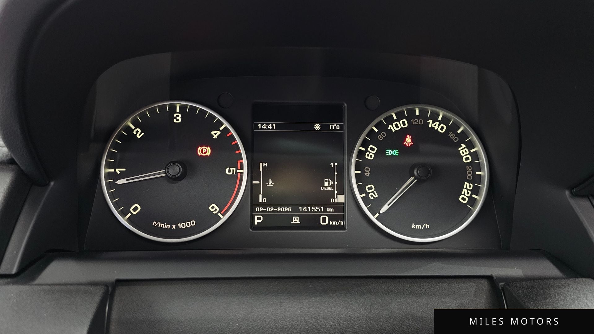 Land Rover Discovery 2015 — миниатюра 8