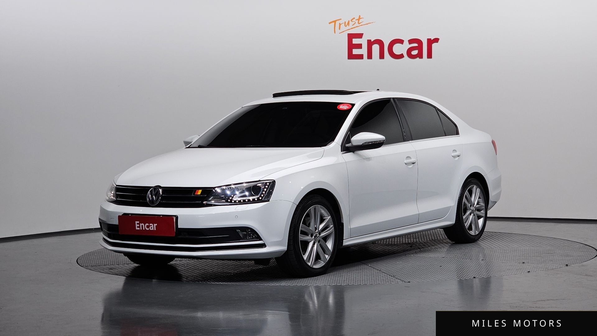 Volkswagen Jetta 2016 — фото 1 из 12