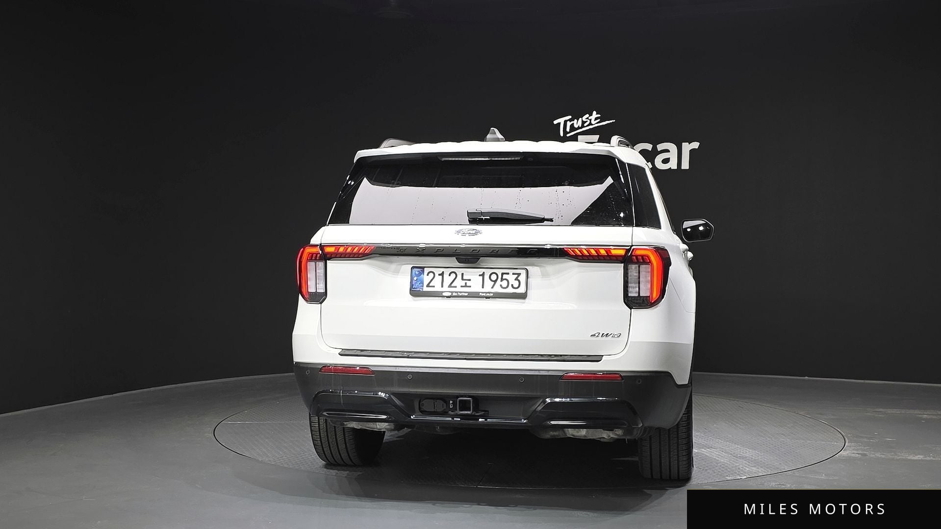 Ford Explorer 2025 — миниатюра 4