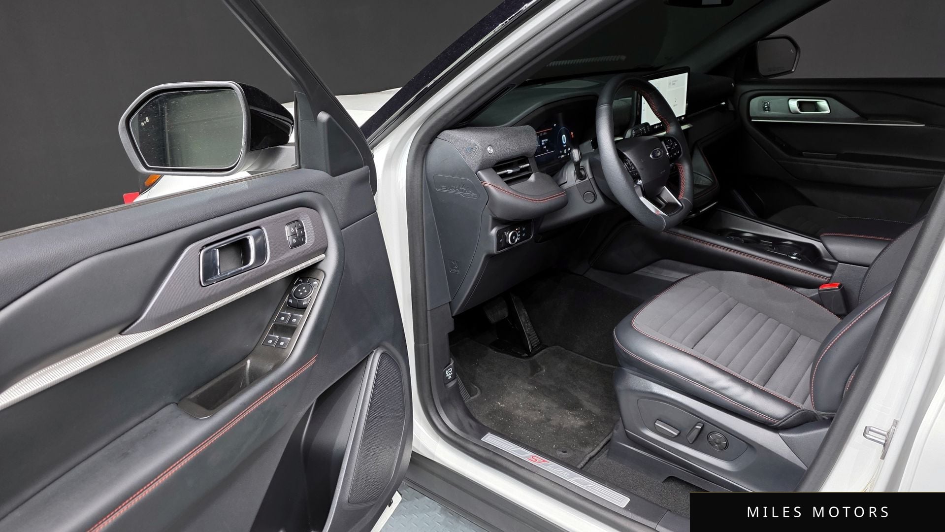 Ford Explorer 2025 — миниатюра 10
