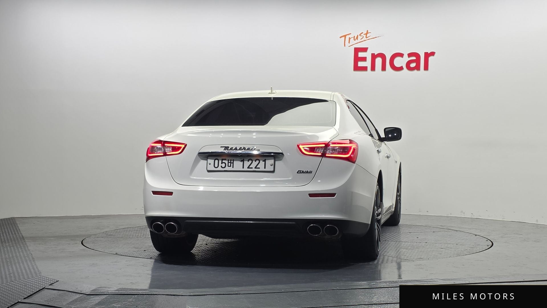 Maserati Ghibli 2015 — миниатюра 4