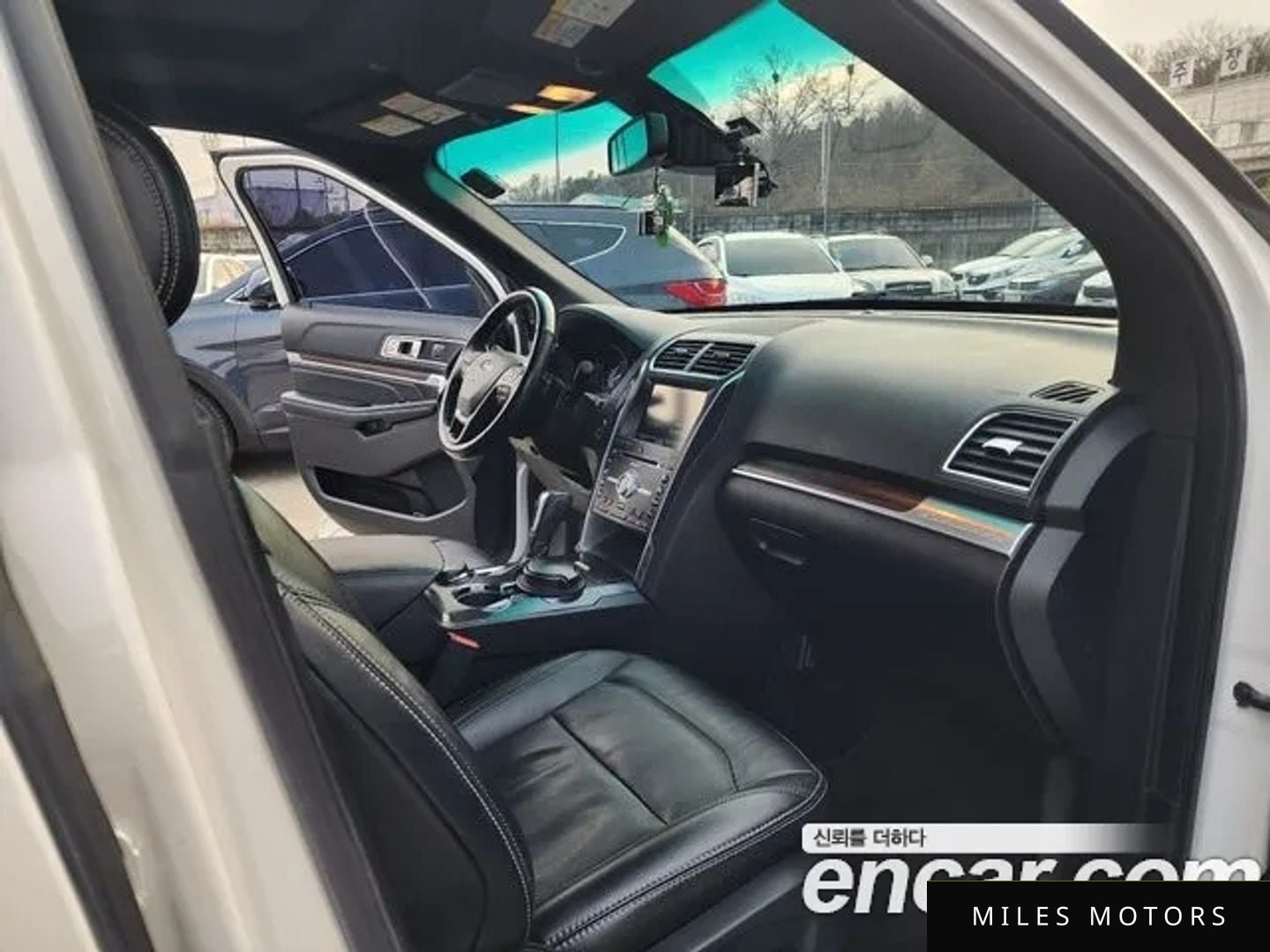 Ford Explorer 2016 — миниатюра 11