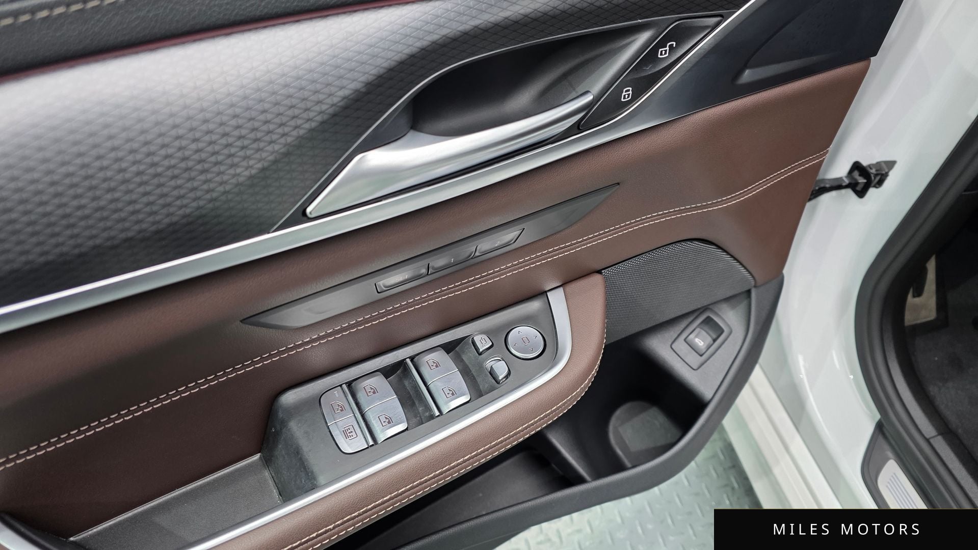 BMW 6 Series GT (G32) 2023 — миниатюра 11