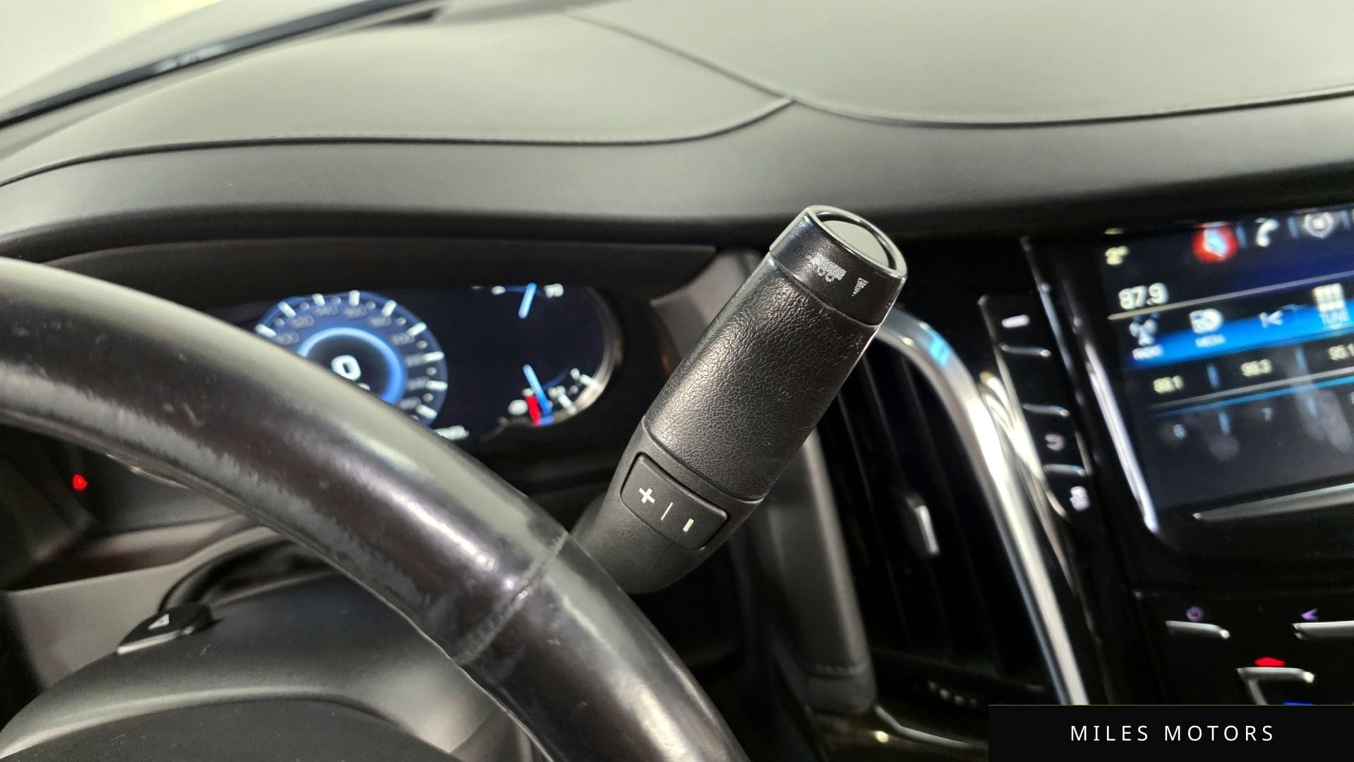 Cadillac 에스컬레이드 2019 — миниатюра 9
