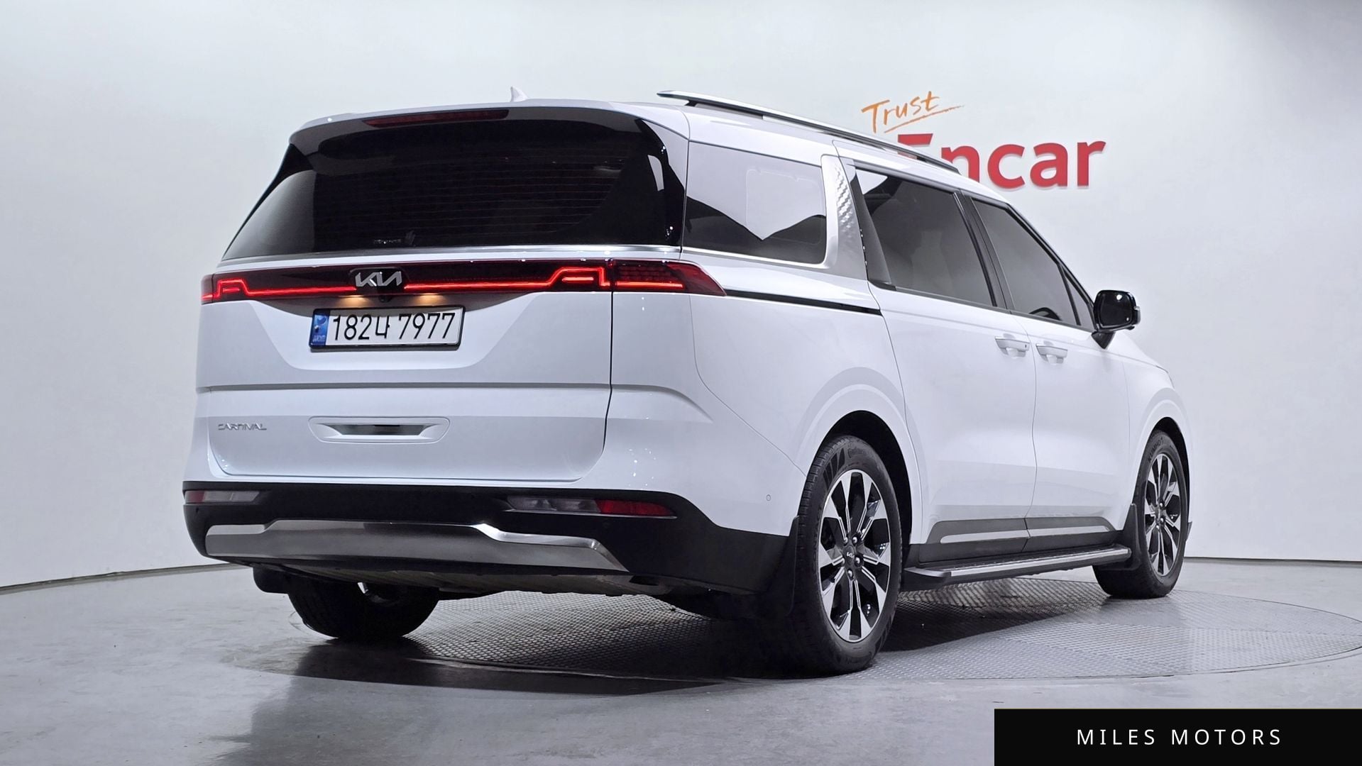 Kia Carnival 2022 — миниатюра 2
