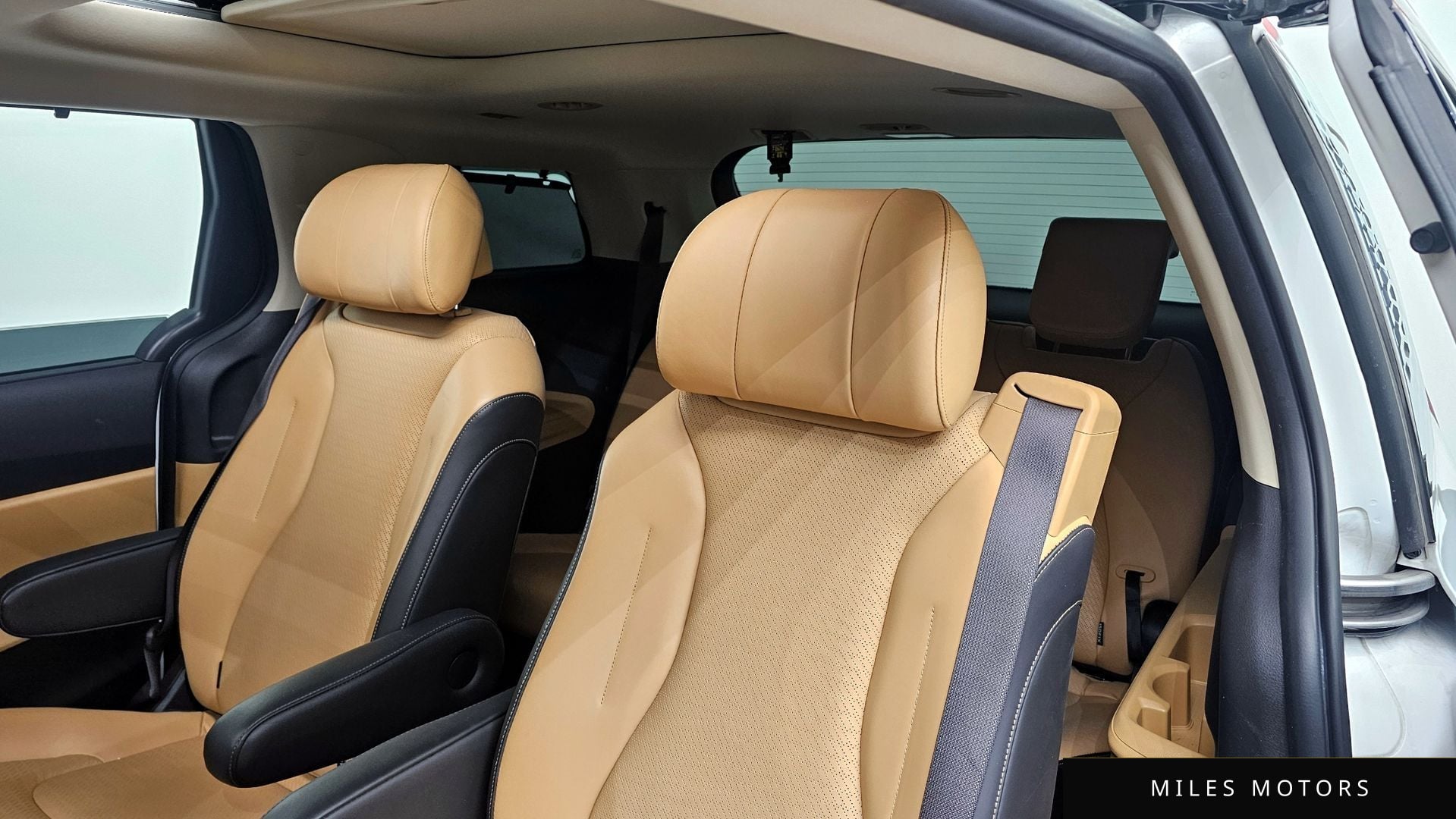 Kia Carnival 2022 — миниатюра 12