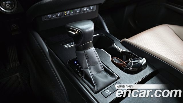 Лексус ES300h 2024 — миниатюра 9