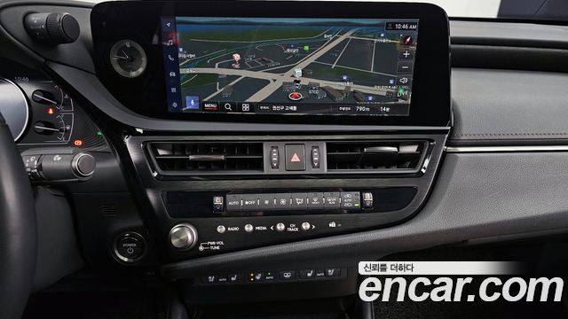 Лексус ES300h 2024 — миниатюра 14