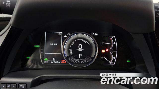 Лексус ES300h 2024 — миниатюра 8