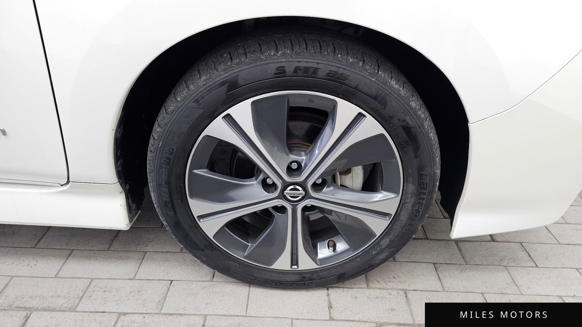Nissan Leaf 2019 — миниатюра 5
