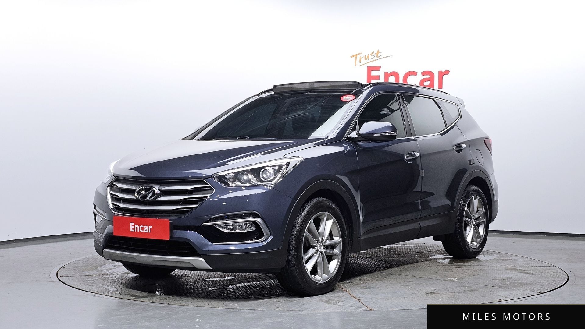 Hyundai Santafe 2017 — фото 1 из 12