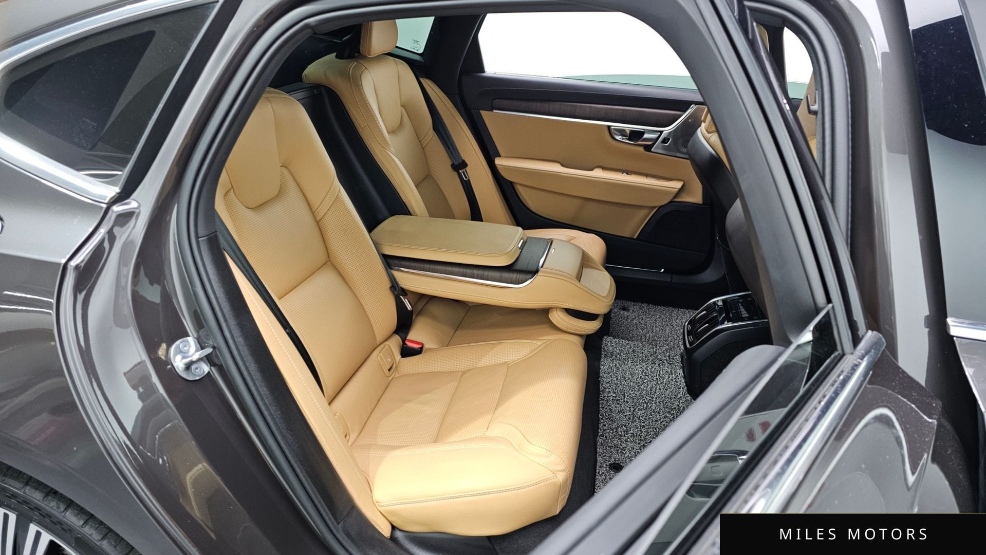 Volvo S90 2023 — миниатюра 12
