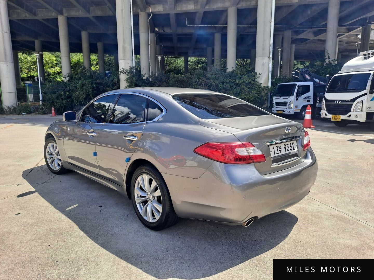 Infiniti M37 2011 — миниатюра 2