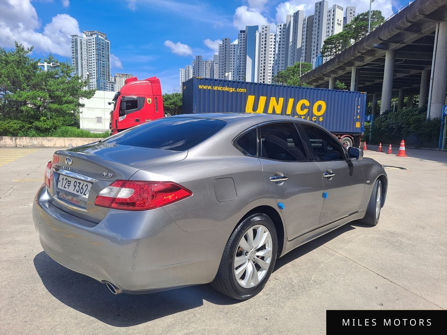 Infiniti M37 2011 — миниатюра 5