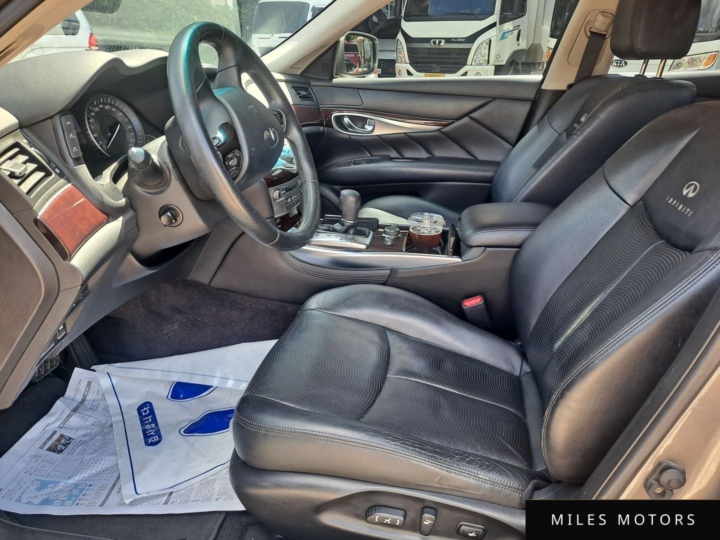 Infiniti M37 2011 — миниатюра 6