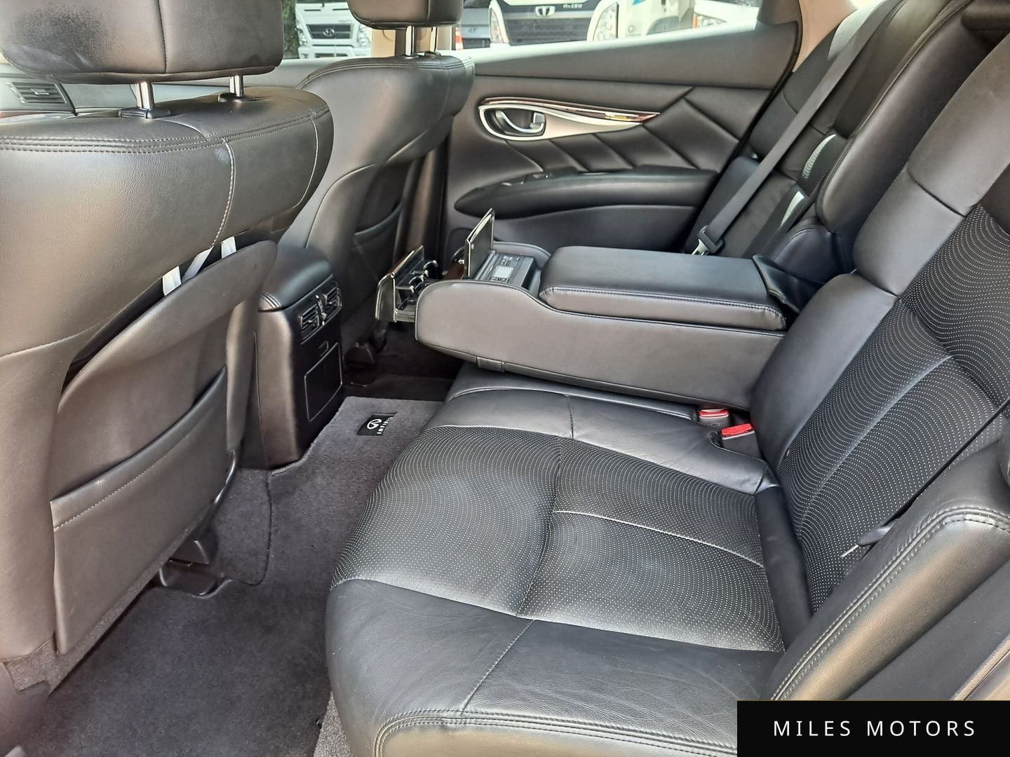 Infiniti M37 2011 — миниатюра 10