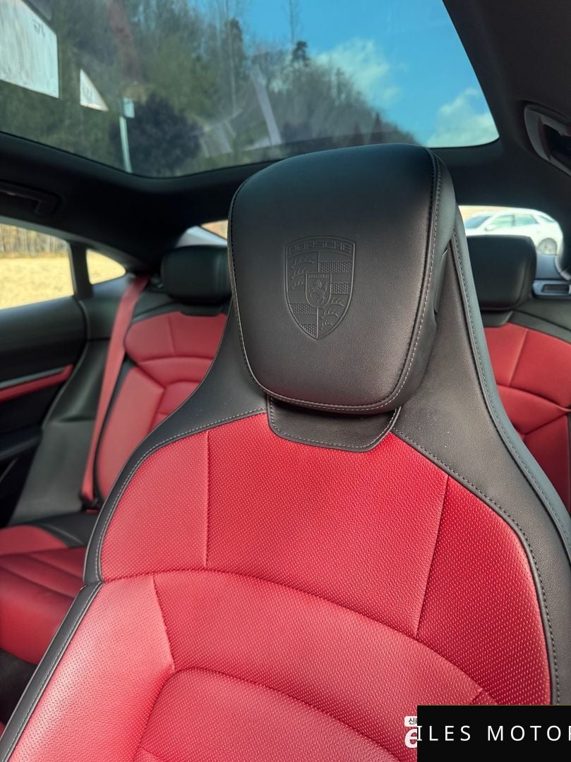 Porsche 타이칸 2025 — миниатюра 8