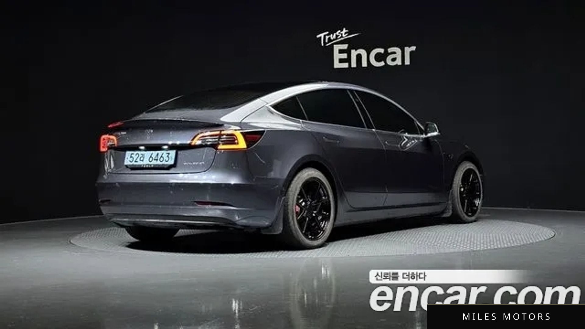 Tesla Model 3 2020 — миниатюра 2