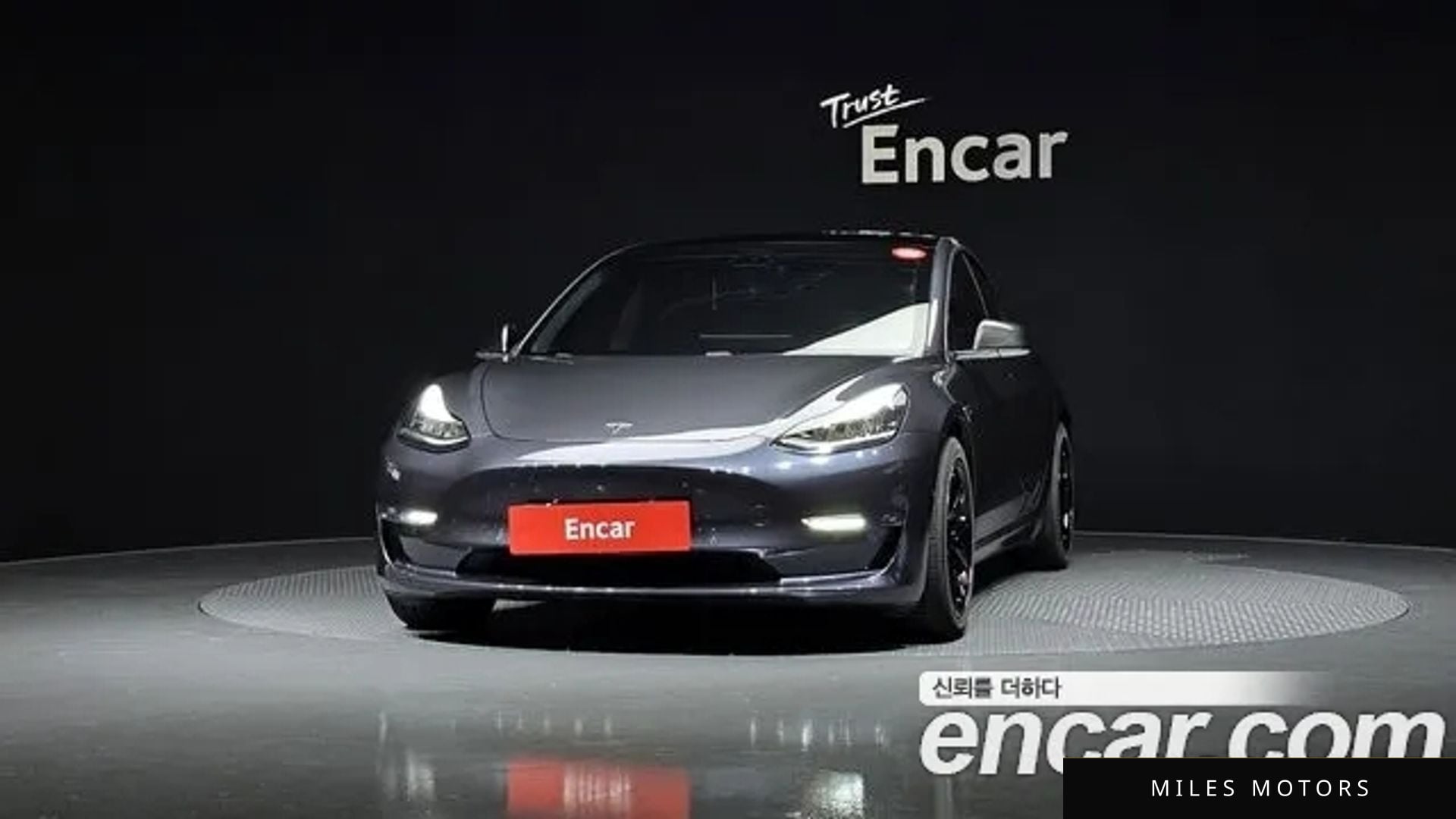 Tesla Model 3 2020 — миниатюра 3