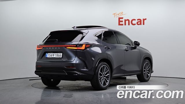 Лексус NX350h 2025 — миниатюра 2