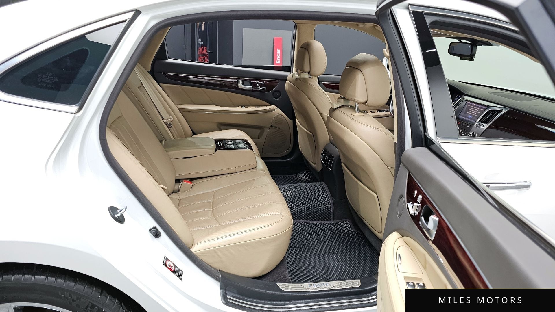 Hyundai Equus 2012 — миниатюра 12