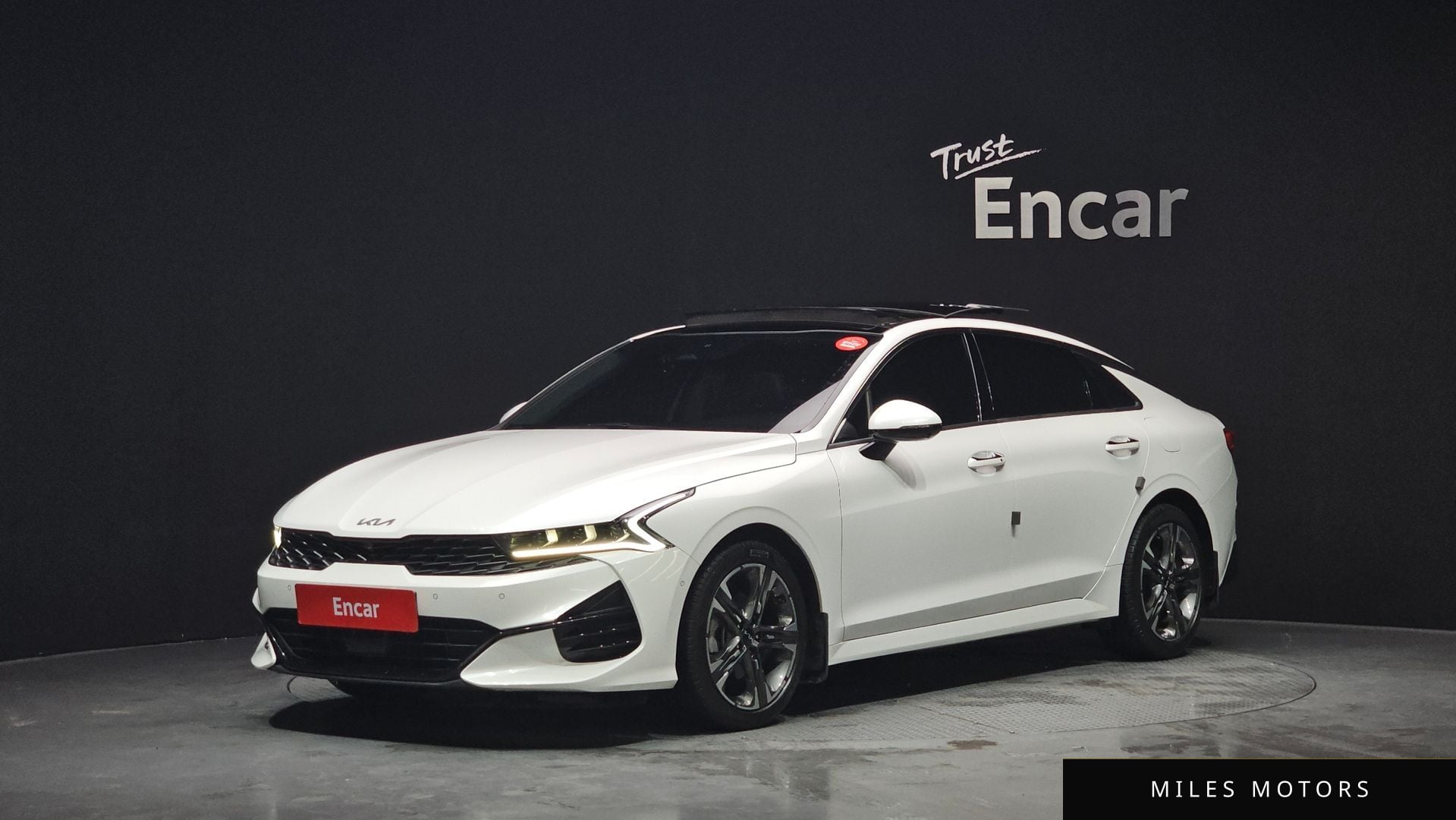 Kia K5 2023 — фото 1 из 12