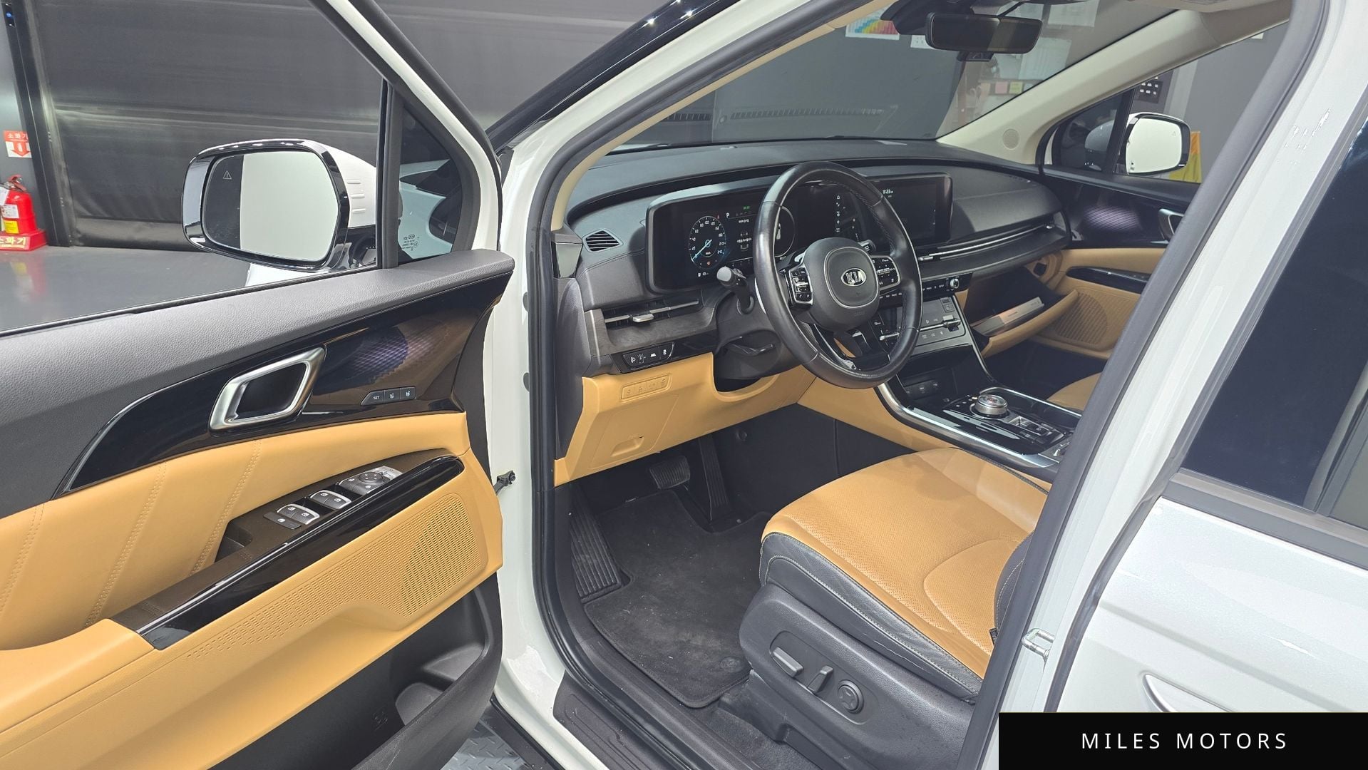Kia Carnival 2021 — миниатюра 10