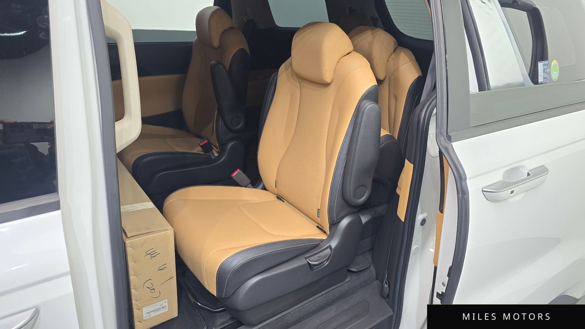 Kia Carnival 2021 — миниатюра 11