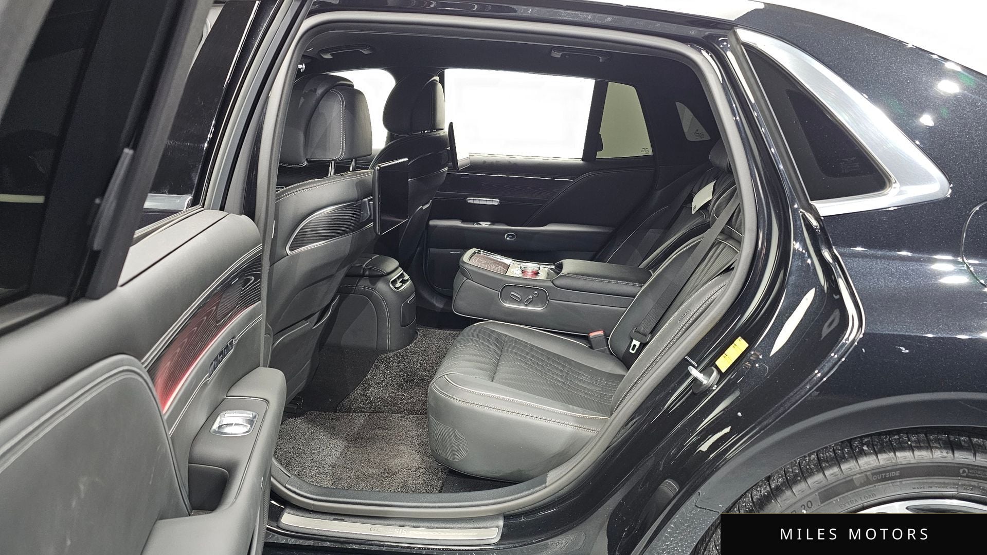 Genesis G90 (RS4) 2023 — миниатюра 11