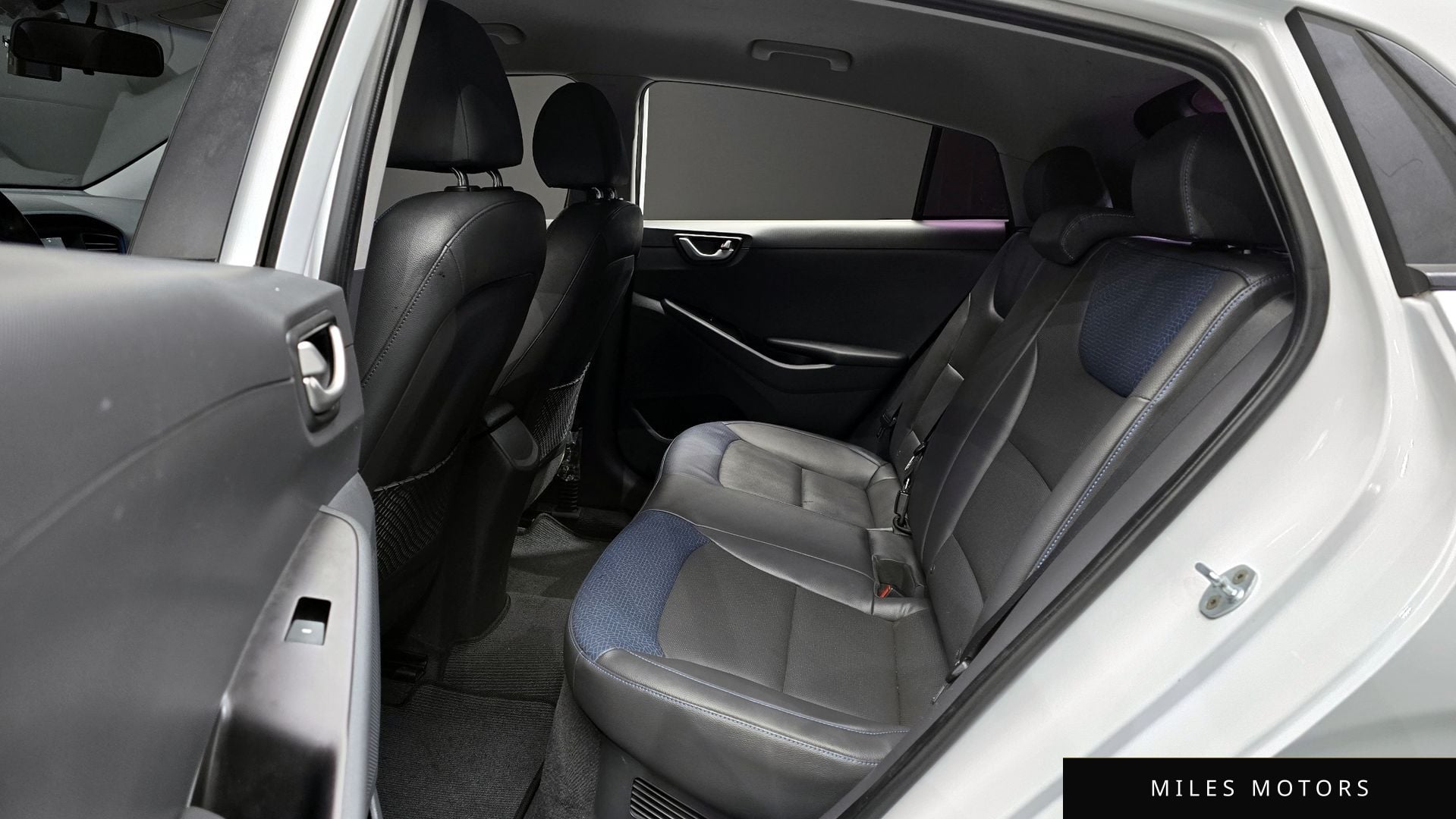 Hyundai Ioniq 2016 — миниатюра 12