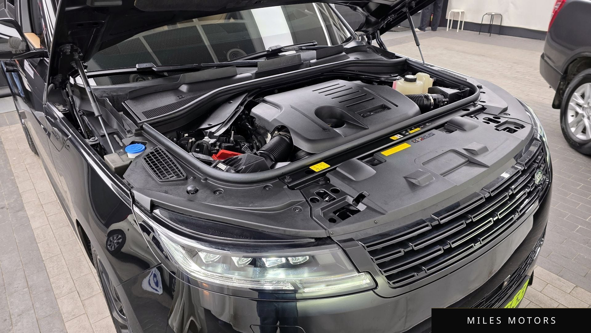 Land Rover Range Rover Sport 2025 — миниатюра 6