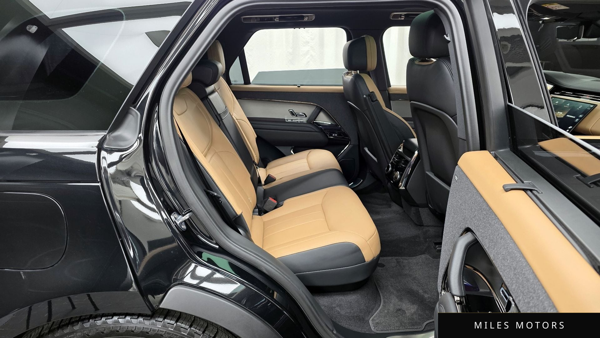 Land Rover Range Rover Sport 2025 — миниатюра 12