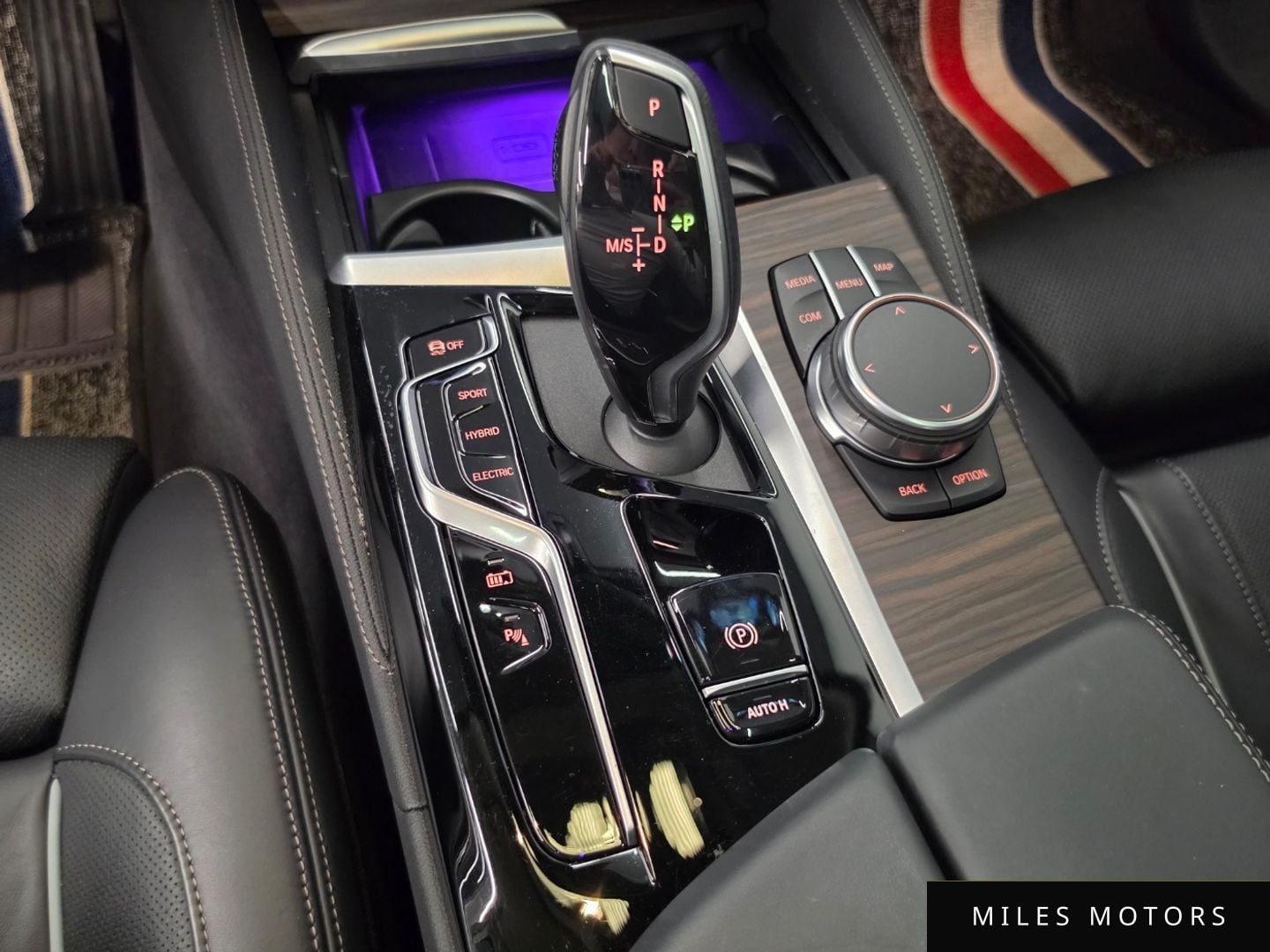 BMW 5 Series (G30) 2023 — миниатюра 9