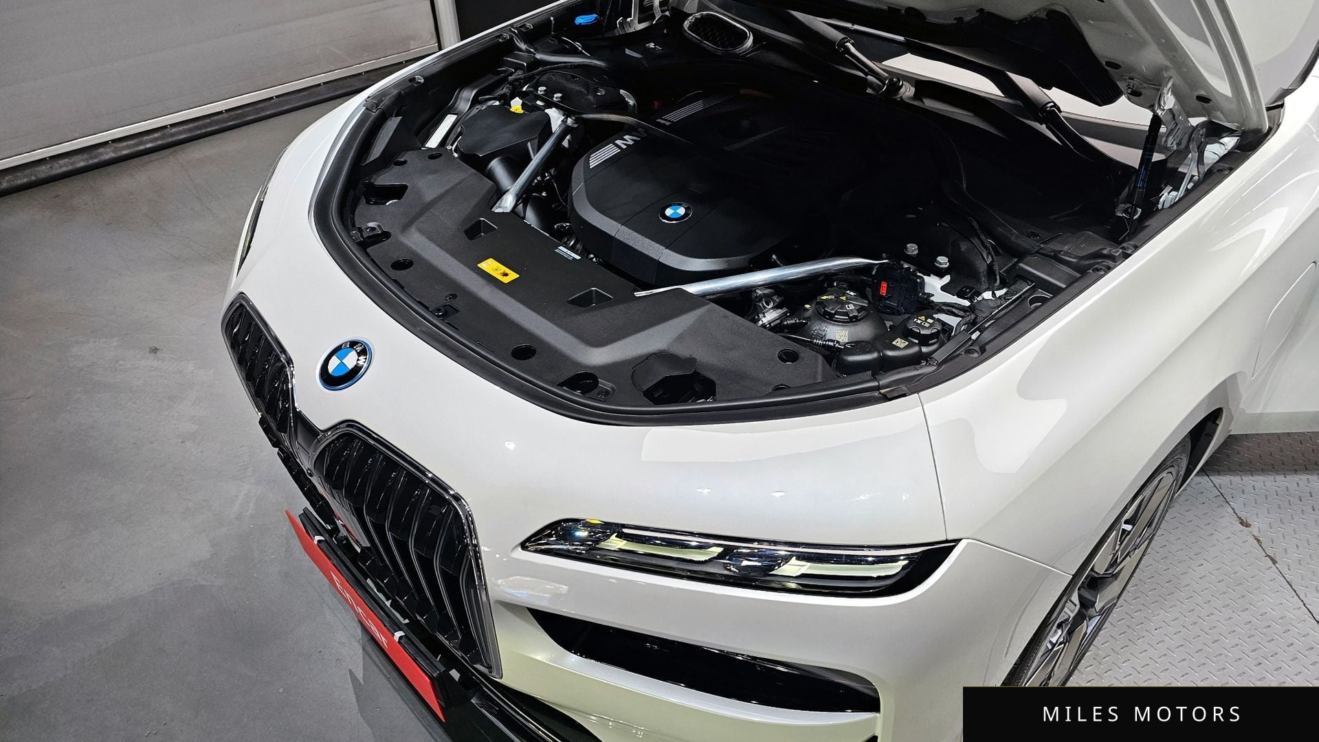 BMW 7 Series (G70) 2023 — миниатюра 6