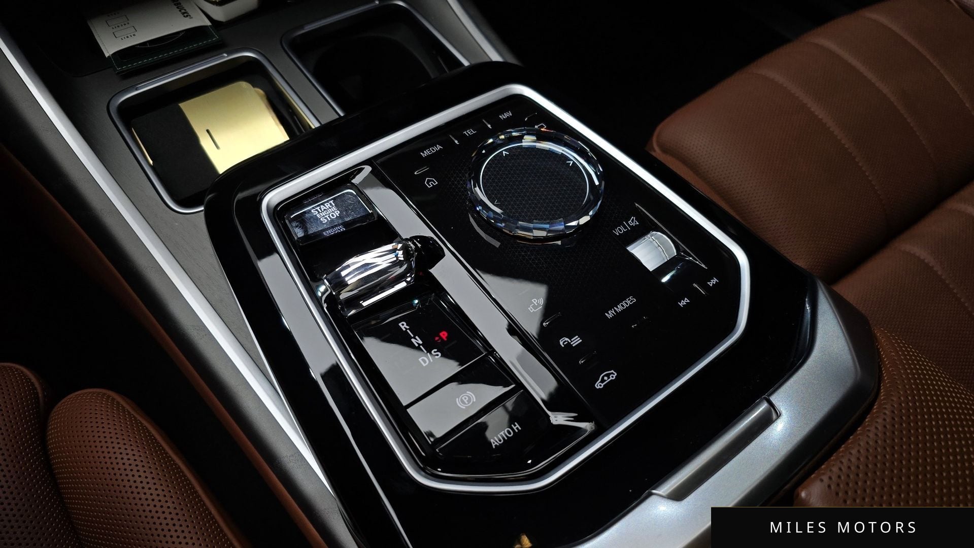 BMW 7 Series (G70) 2023 — миниатюра 9