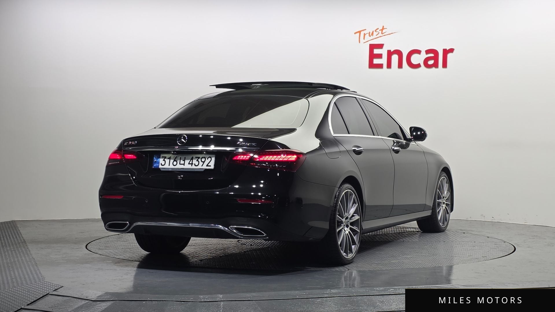Mercedes-Benz E-Class W213 2021 — миниатюра 2