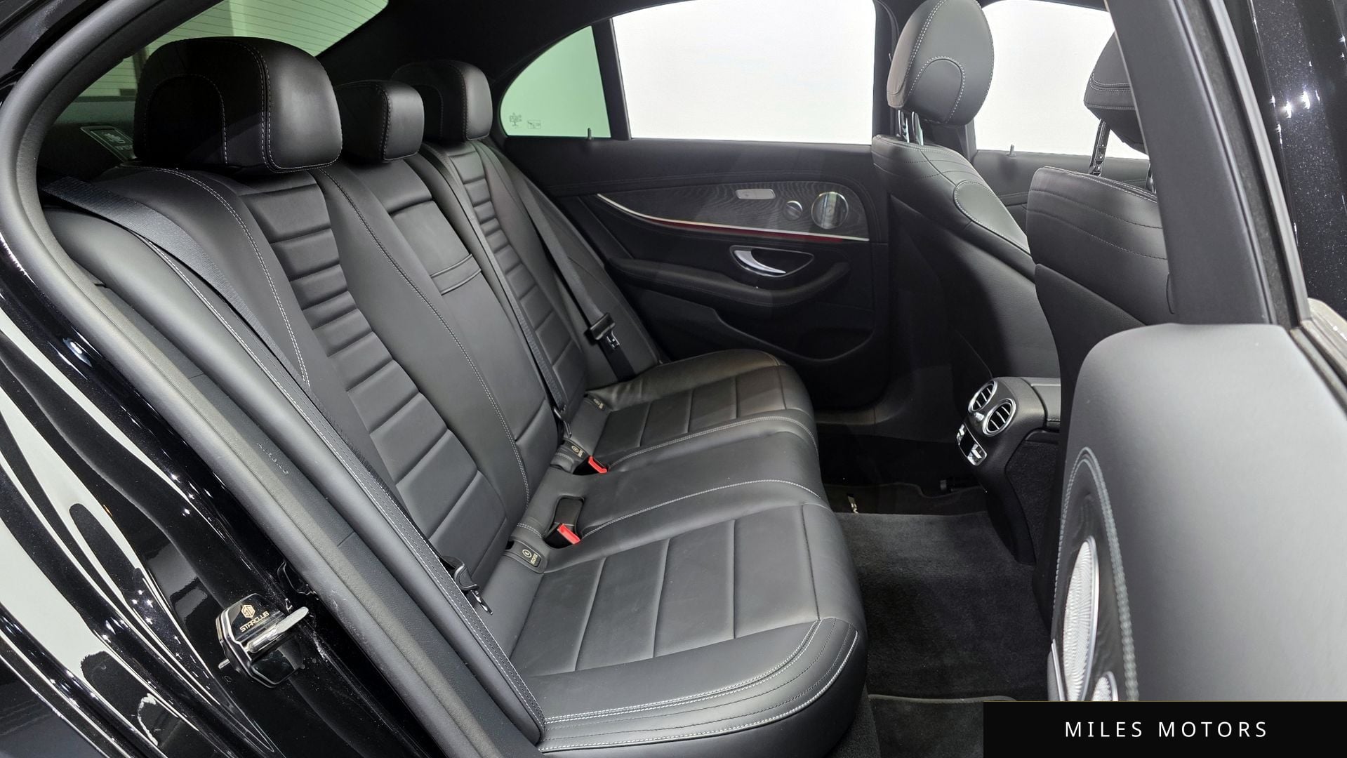 Mercedes-Benz E-Class W213 2021 — миниатюра 12