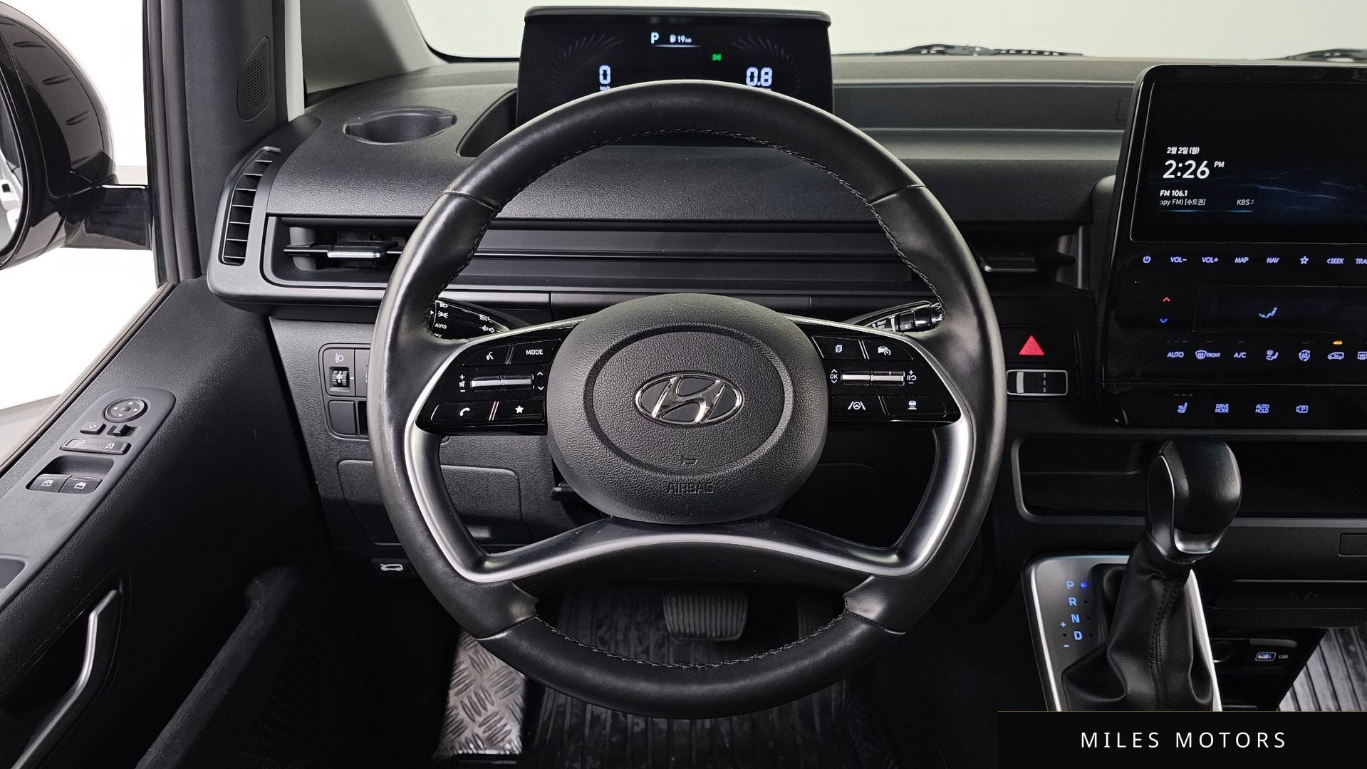 Hyundai Staria 2022 — миниатюра 13