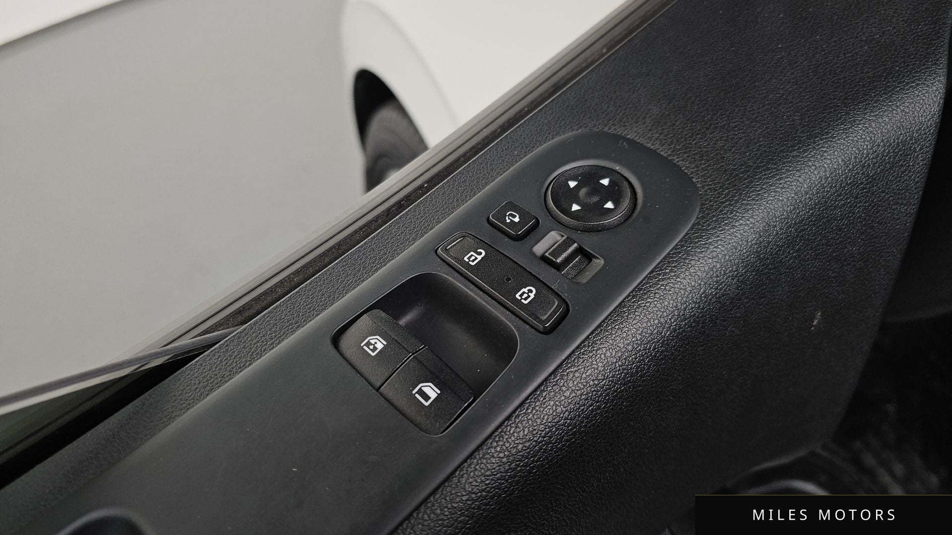 Hyundai Staria 2022 — миниатюра 19