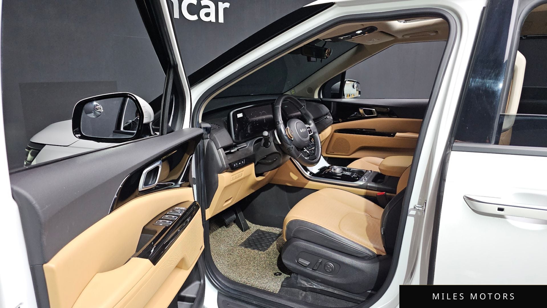 Kia Carnival 2022 — миниатюра 10