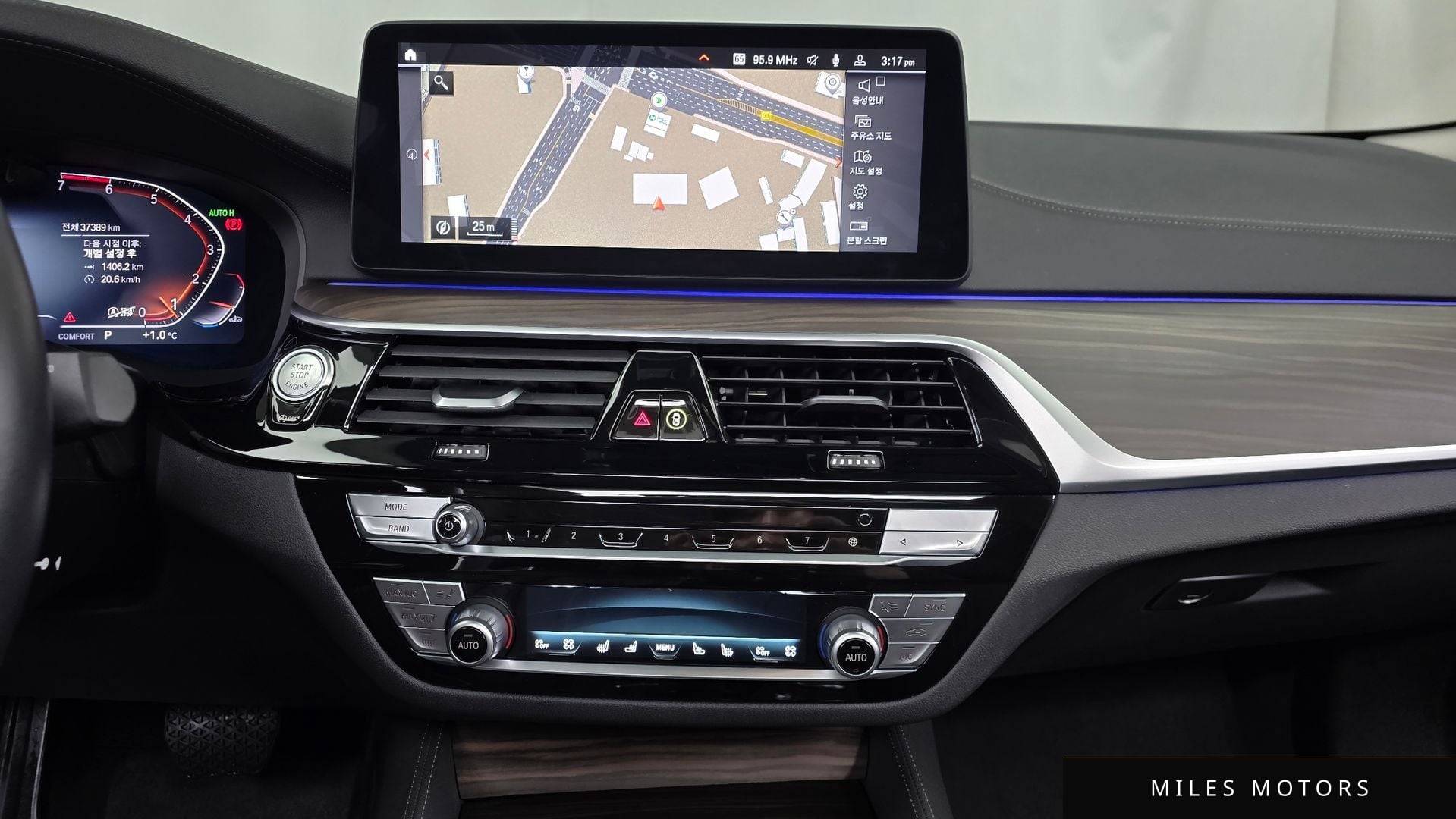 BMW 5 Series (G30) 2023 — миниатюра 14