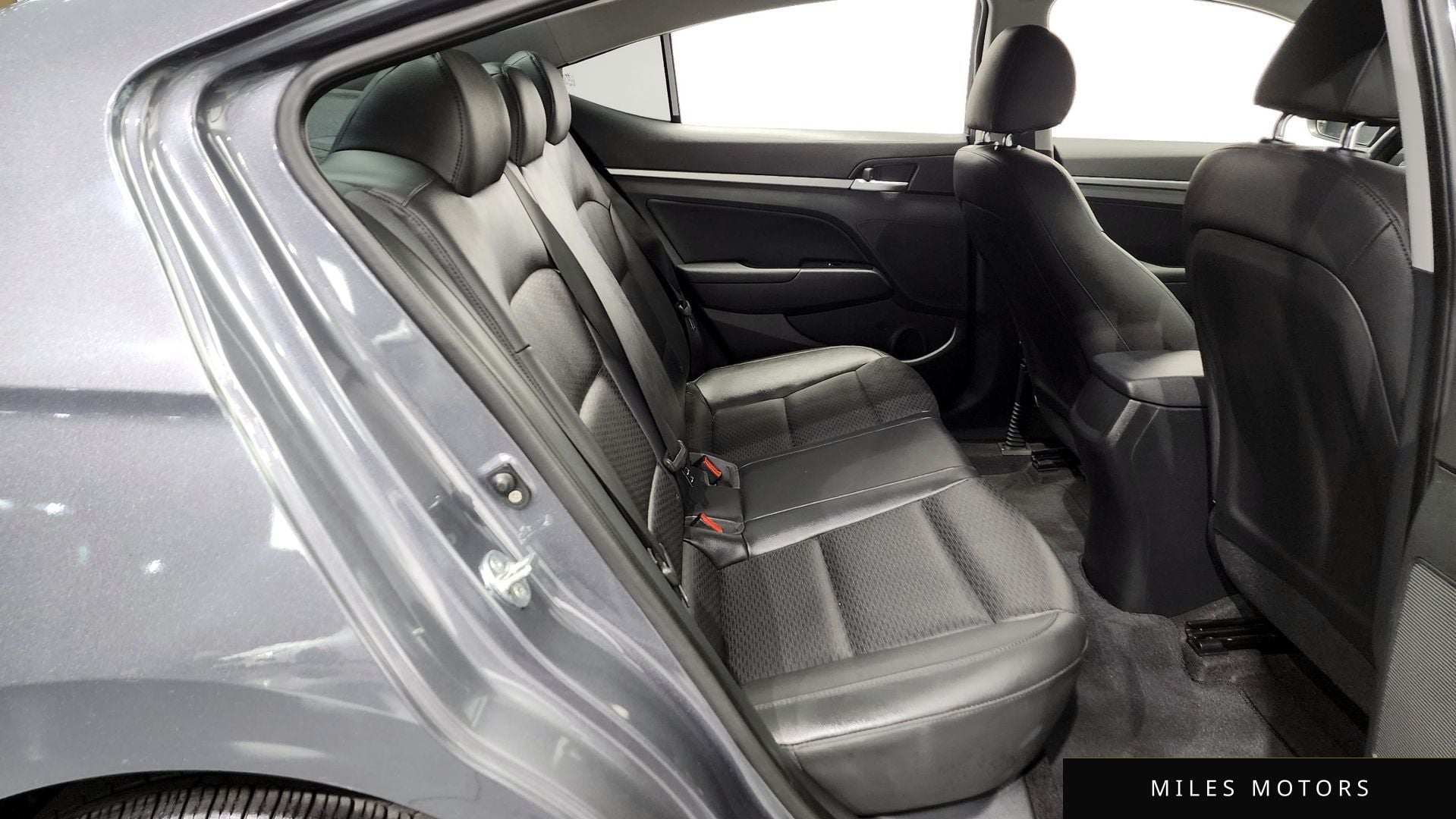 Hyundai AVANTE 2019 — миниатюра 12