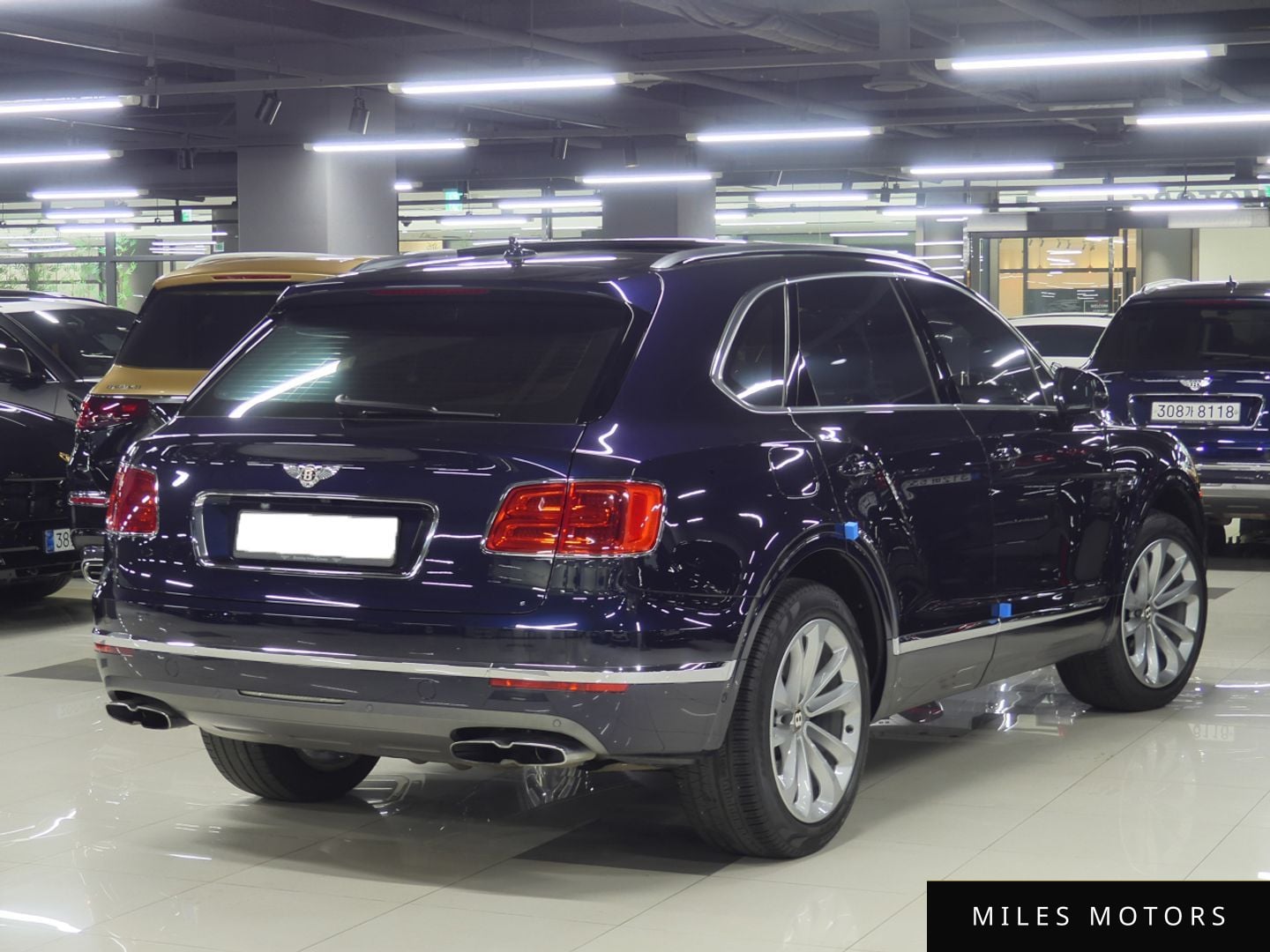 Bentley Bentayga 2020 — миниатюра 3
