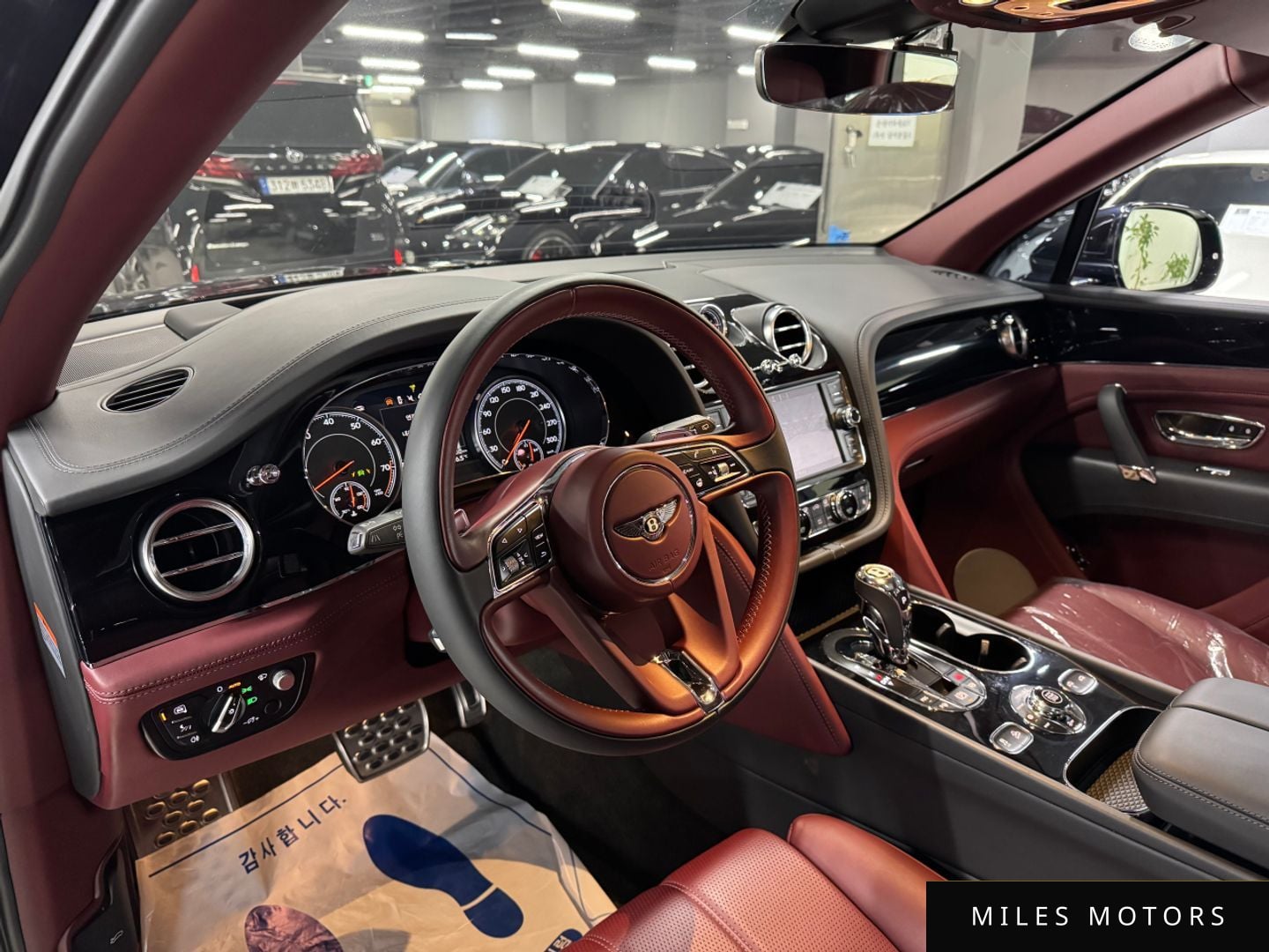 Bentley Bentayga 2020 — миниатюра 4