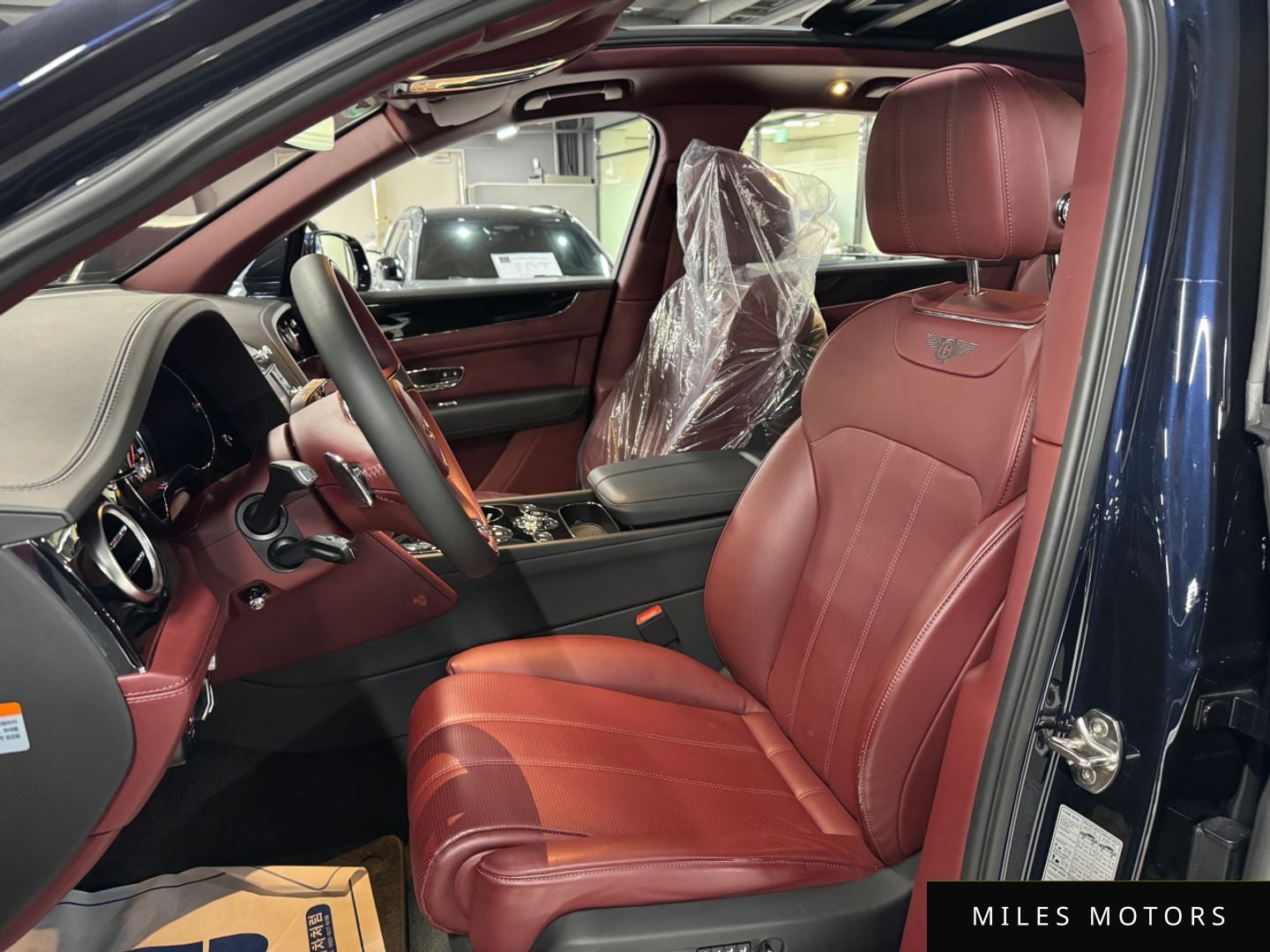 Bentley Bentayga 2020 — миниатюра 8