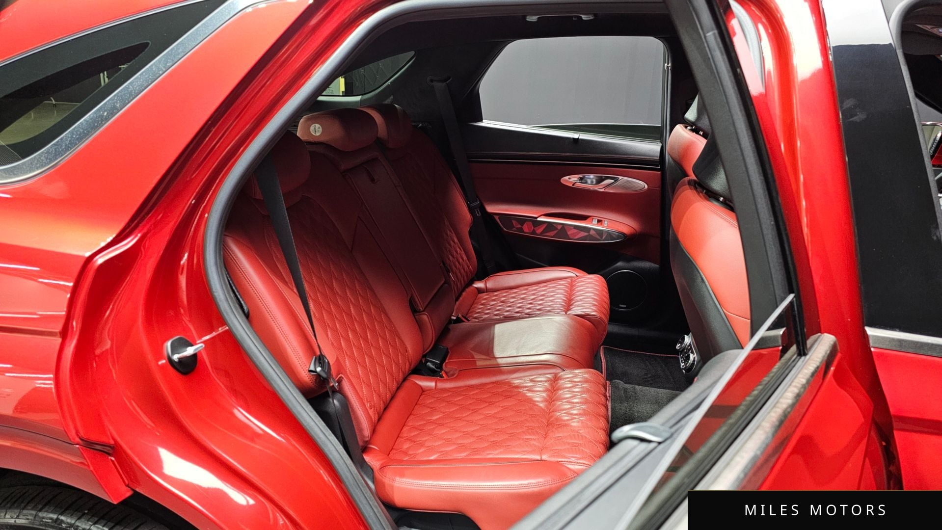 Genesis GV70 2022 — миниатюра 12