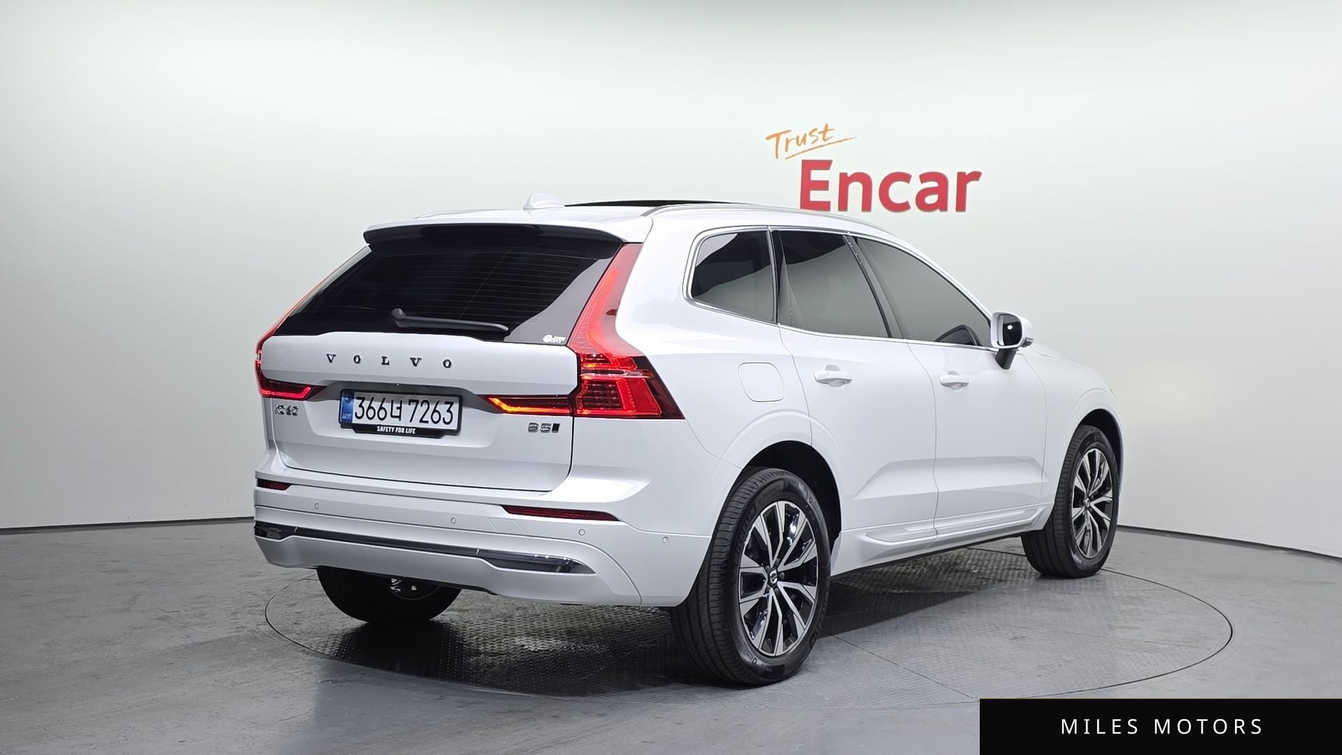 Volvo XC60 2025 — миниатюра 2