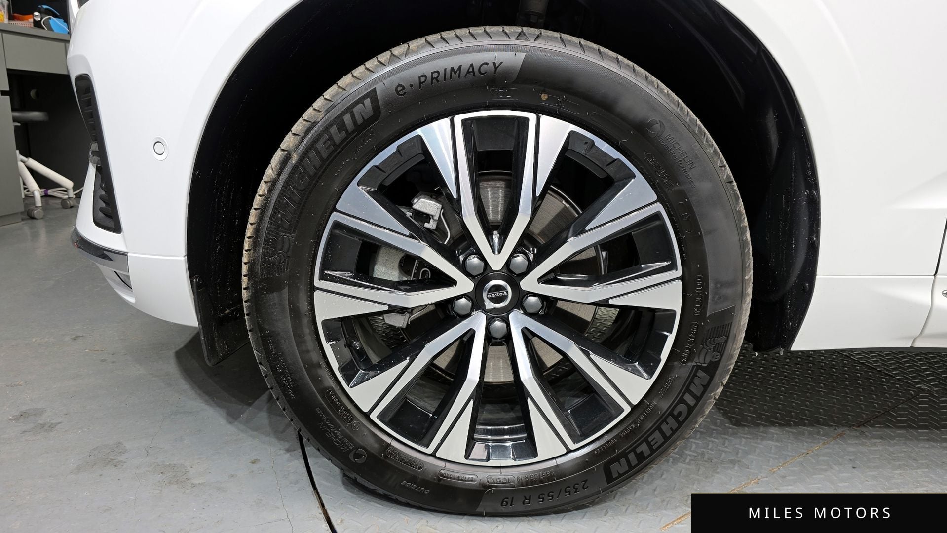 Volvo XC60 2025 — миниатюра 5