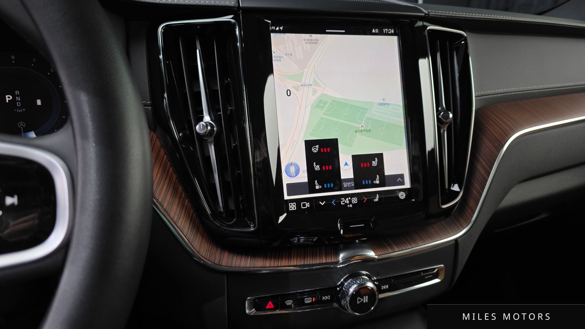 Volvo XC60 2025 — миниатюра 11