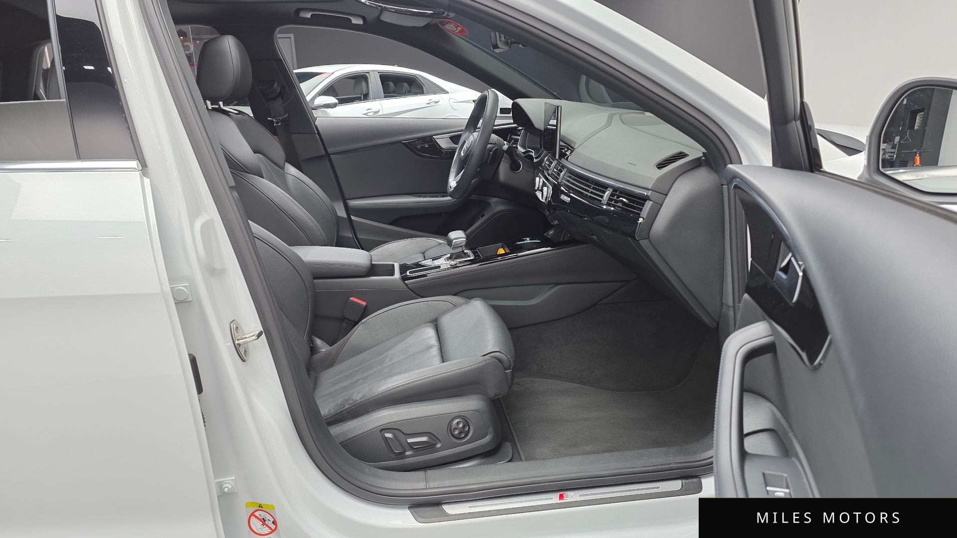 Audi A4 (B9) 2021 — миниатюра 10